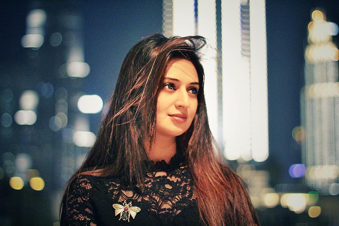 
Divyanka Tripathi trolled for her Haryanvi avatar in Yeh Hai Mohabbatein, check her befitting reply
