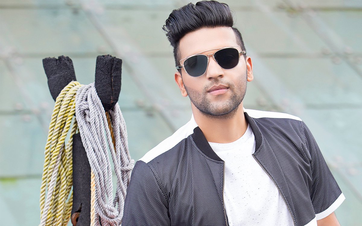 From streets to Billboard, Punjabi singer Guru Randhawa is on cloud nine |  Bollywood News – India TV