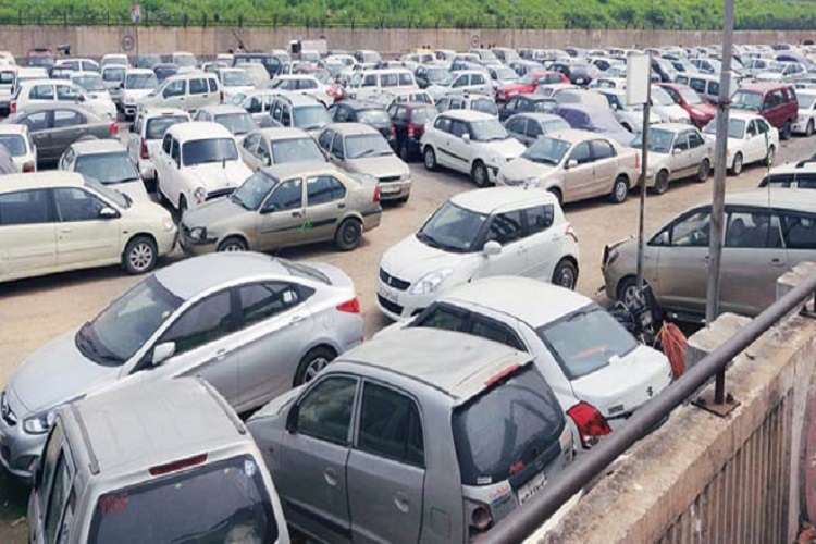 Delhi Metro hikes parking charges. Check revised parking rates here