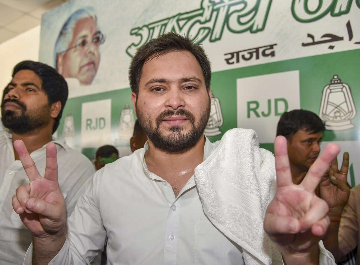 'Film Baaki Ba': Tejashwi Yadav Rubs It In On Nitish Kumar, Says CM ...