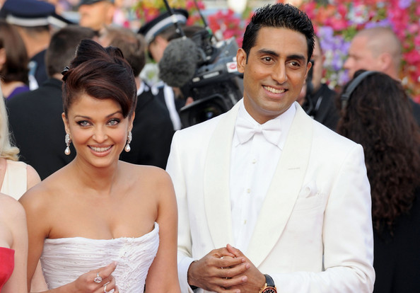 Details Of Aishwarya Rai Bachchan And Abhishek's Swish Mumbai