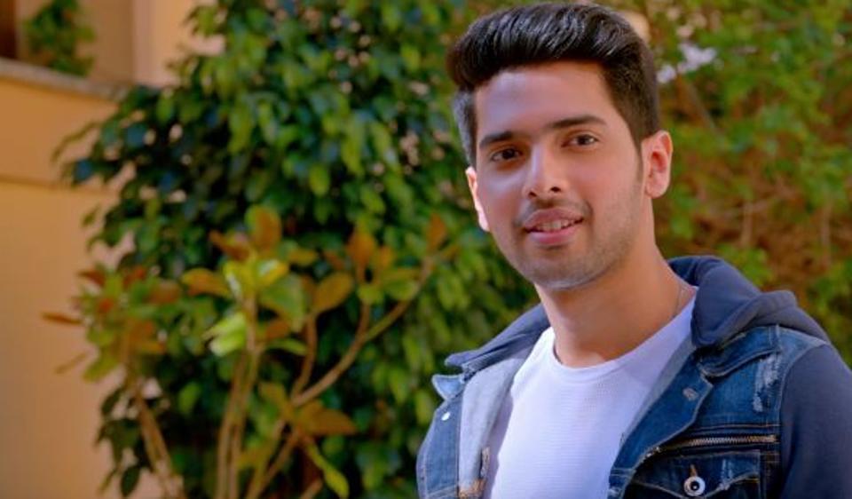 armaan malik feels blessed to sing for big b starrer 102 not out celebrities news india tv armaan malik feels blessed to sing for