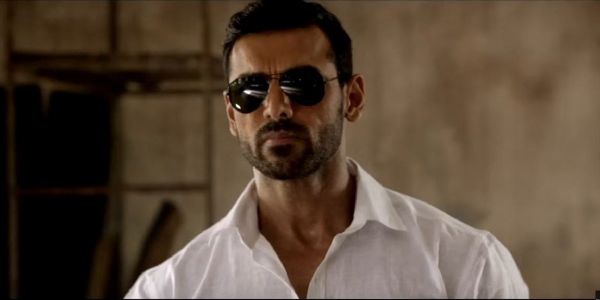 John Abraham sports Fastrack sunglasses - YouTube