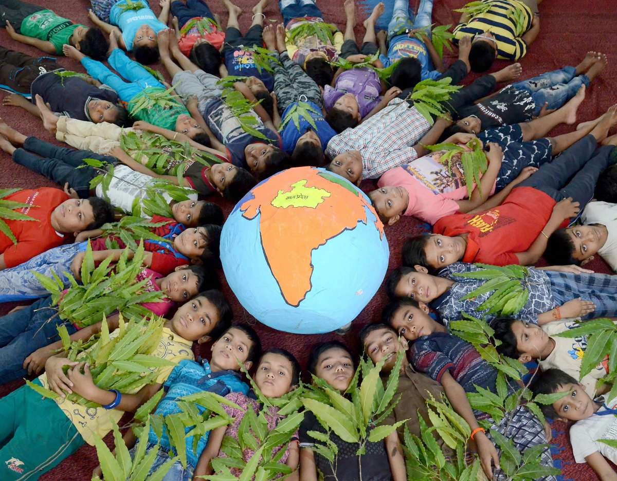 Rajkot Municipal Corporation issues ban on plastic pouches in Gujarat