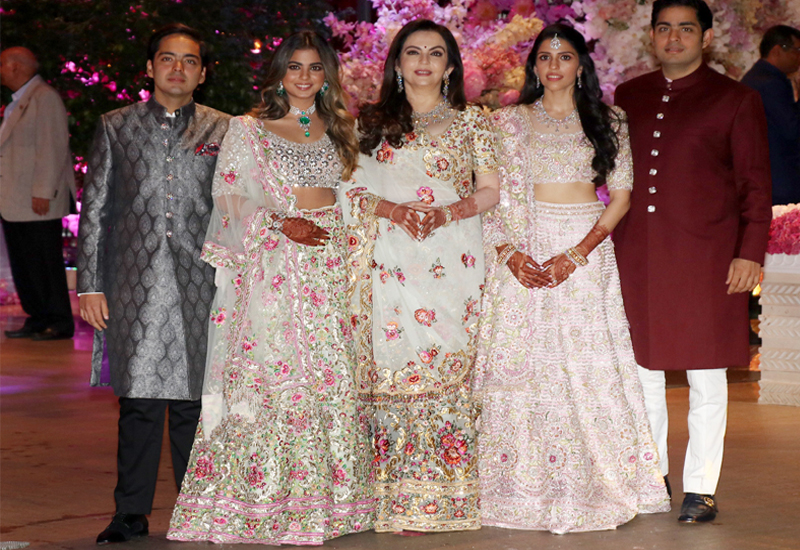 Akash Ambani-Shloka Mehta engagement party: Aishwarya Rai, Ranbir ...