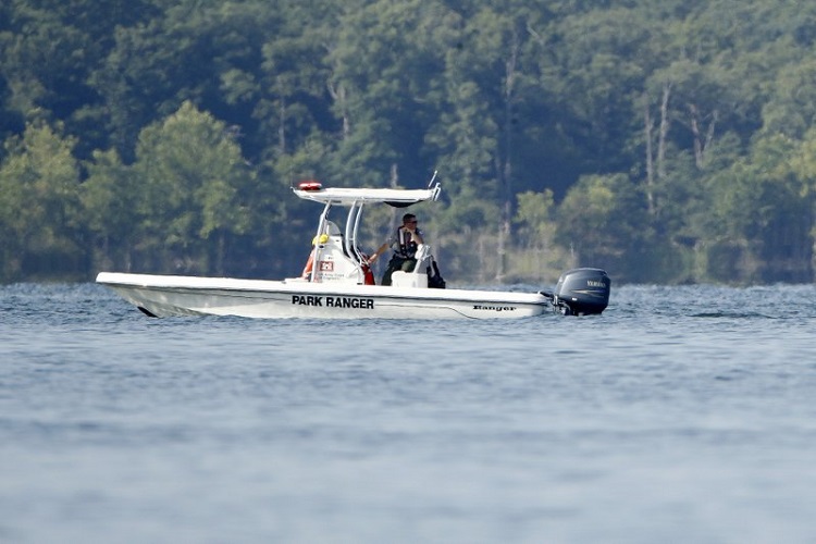 Missouri 'duck boat' tragedy Nine family members among 17 dead World