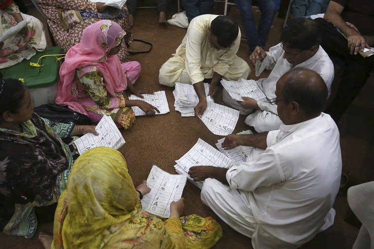 Pakistan Elections 2018 Results Live Updates Imran Khans Pti Emerges