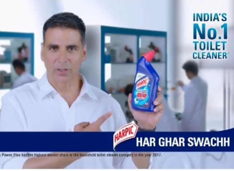 Akshay Kumar collaborates with Harpic for 'Har Ghar Swachh' mission |  Celebrities News – India TV