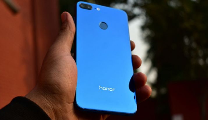 honor smartphone under 5000