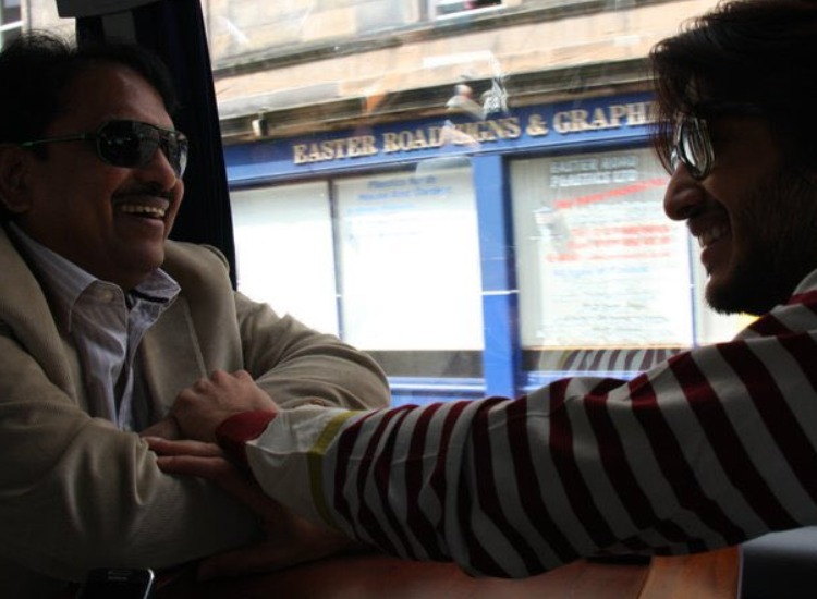 Riteish Deshmukh remembers father on his sixth death anniversary Riteish Deshmukh