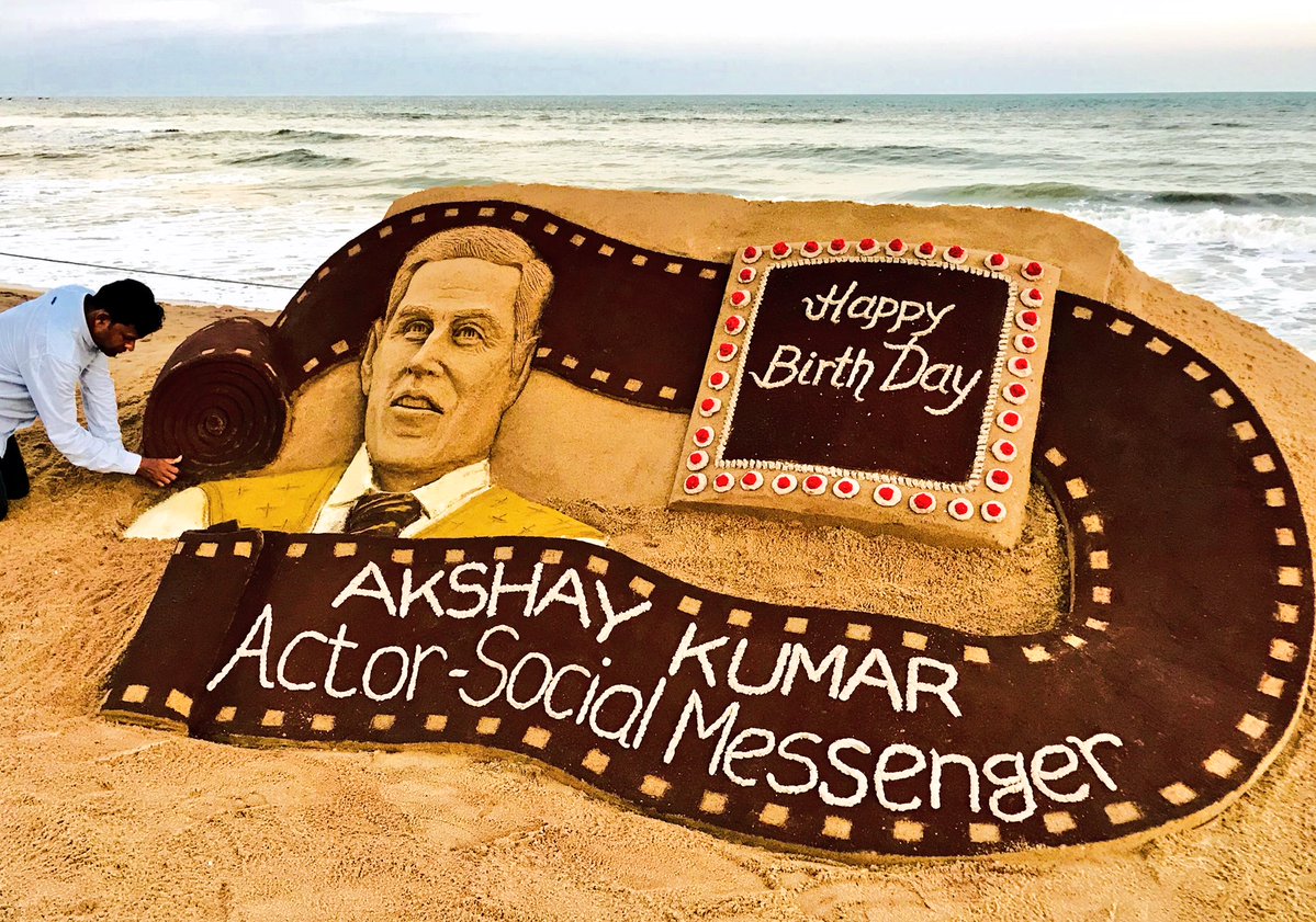 Sand art on Akshay Kumar's birthday