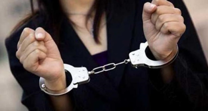 Thane: Woman arrested for posing as cop to extort money