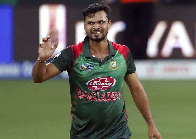 Mashrafe Mortaza in action during Asia Cup 2018 Final