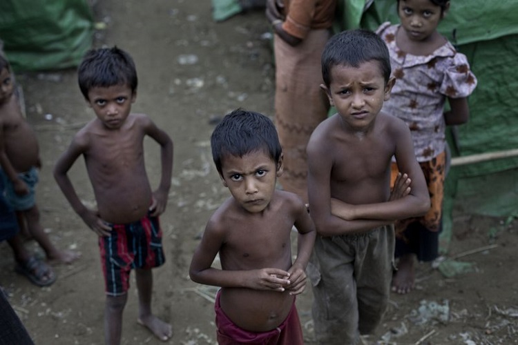 Rohingya family makes rare return to Myanmar from Bangladesh – India TV