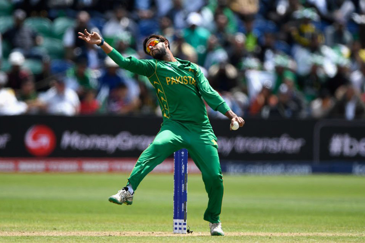 Imad Wasim grabbed 3-20 on his return to international cricket after almost one year.