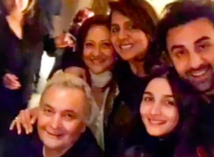 Alia Bhatt’s PICTURES With Beau Ranbir Kapoor And His Parents Rishi And ...