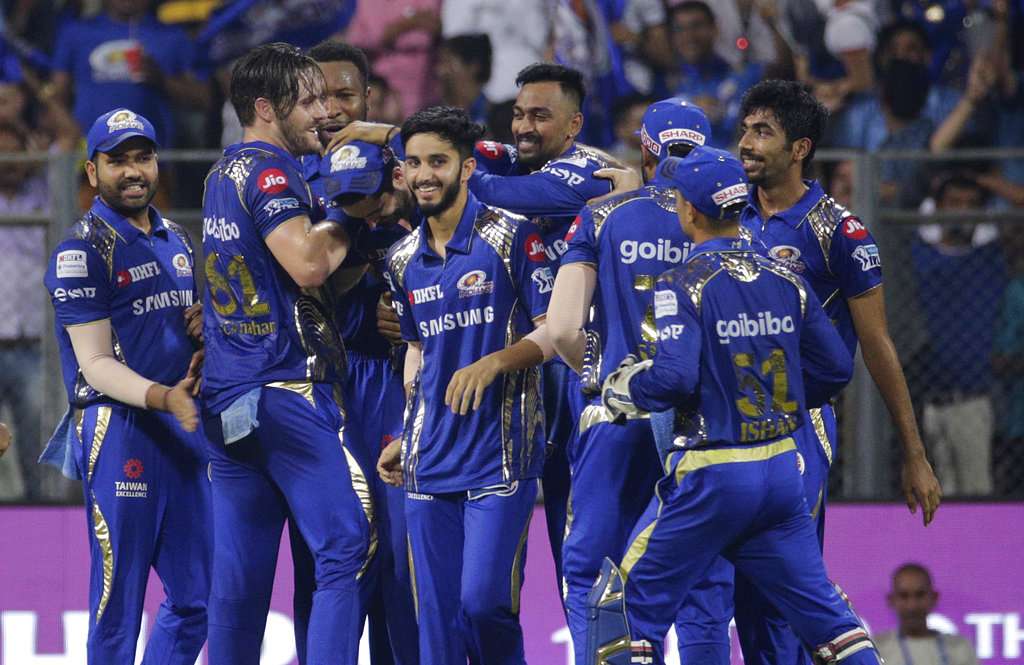 Ipl 2019: Mumbai Indians Retain 18 Players; Release Duminy, Cummins 