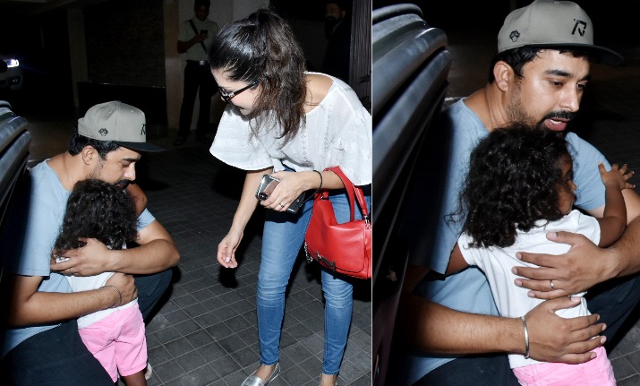 This picture of Sunny Leone&rsquo;s daughter Nisha hugging Rannvijay Singha will melt your heart!&nbsp;