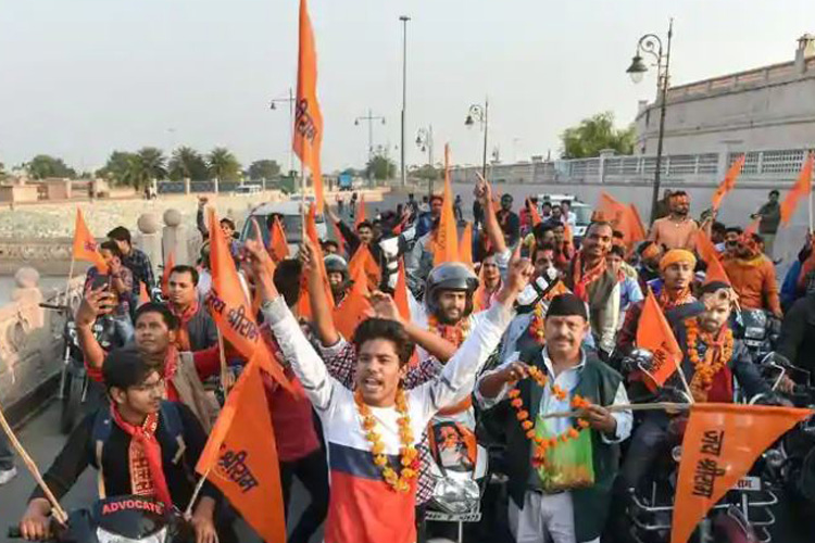 The&nbsp;VHP&nbsp;has said the scheduled 'Dharam&nbsp;Sabha' in&nbsp;Ayodhya&nbsp;on Sunday as its 'last effort' to clear the hurdles for the construction of a Ram temple in the temple town. (File Photo/PTI)