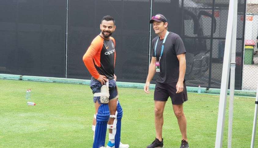 SEE PICS: Adam Gilchrist has a chat with &#39;insightful&#39; Virat Kohli ahead of India-Australia T20Is | Cricket News – India TV