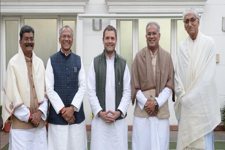 Rahul Gandhi with&nbsp;&nbsp;T S Singh Deo, Tamradhwaj Sahu, Bhupesh Baghel and Charan Das Mahant.