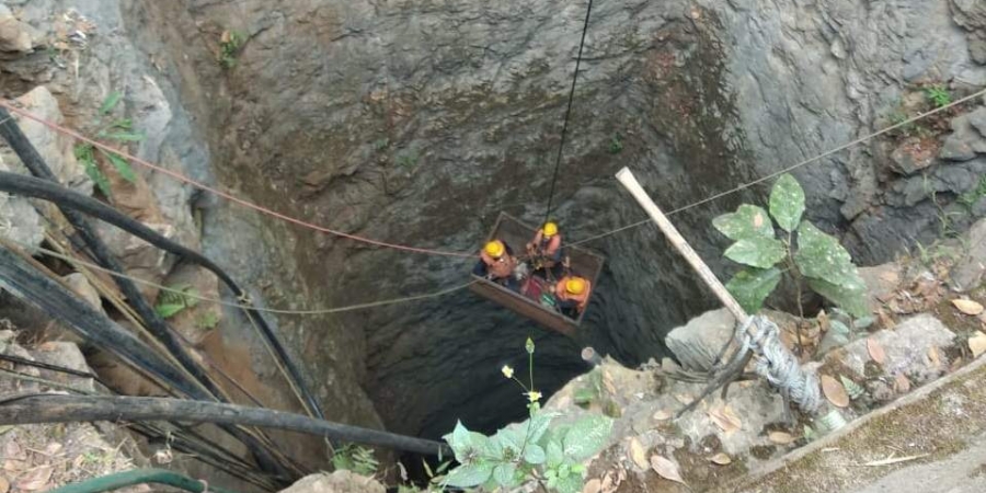 Rescuers from pvt firm reach Meghalaya mine site; IAF, Coal India teams to reach today