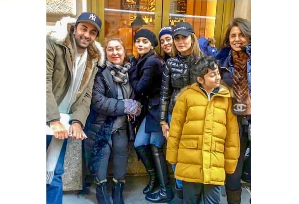 It’s a fam jam for Alia Bhatt-Ranbir Kapoor in New York. See latest ...