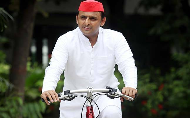 Illegal mining case: BSP, Cong, AAP back Akhilesh Yadav amid reports CBI may quiz him