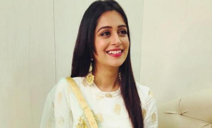 Bigg Boss 12 winner Dipika Kakar celebrates victory with first runner ...