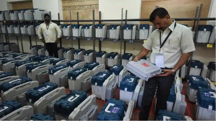 EVM hacking row | EC writes to Delhi Police, asks to file FIR againsf 'self-proclaimed' cyber expert