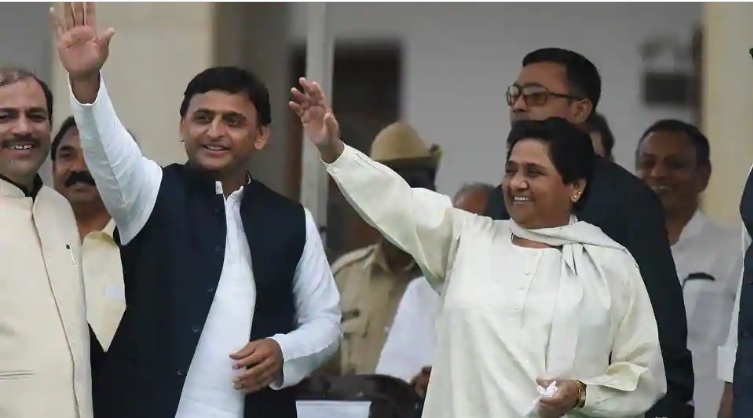 Akhilesh, Mayawati urge EC to provide alternative to EVMs amid hacking row, call them 'threat to democracy'