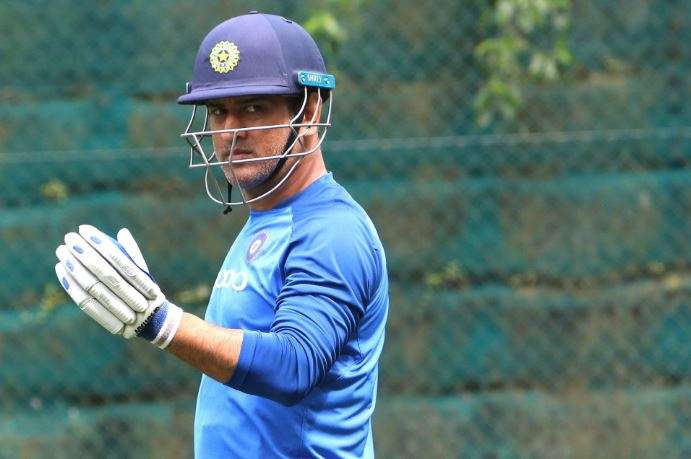 MS Dhoni back in nets after hamstring injury as India gear up for 4th ODI vs New Zealand