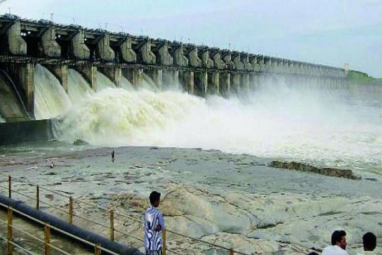 CMs of six north Indian states sign Renukaji Dam project agreement