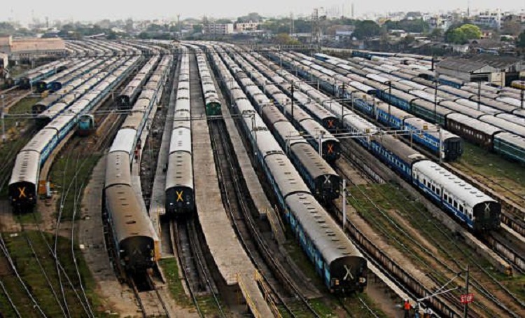 Interim Budget 2019: Railways gets Rs 1.58 lakh crore, highest ever for national transporter