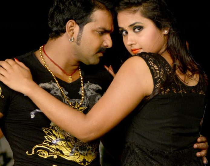Kajal Raghwani Getting Fuck Porn - Ganna Bechke: Bhojpuri singer Pawan Singh and Kajal Raghwani's new viral  song â€“ India TV