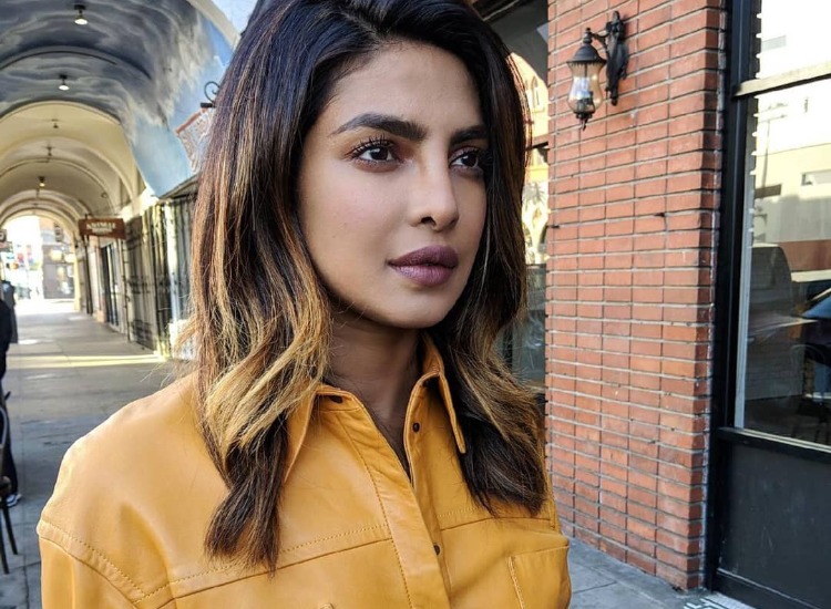 Priyanka Chopra-produced Marathi film 'Firebrand' to premiere on ...