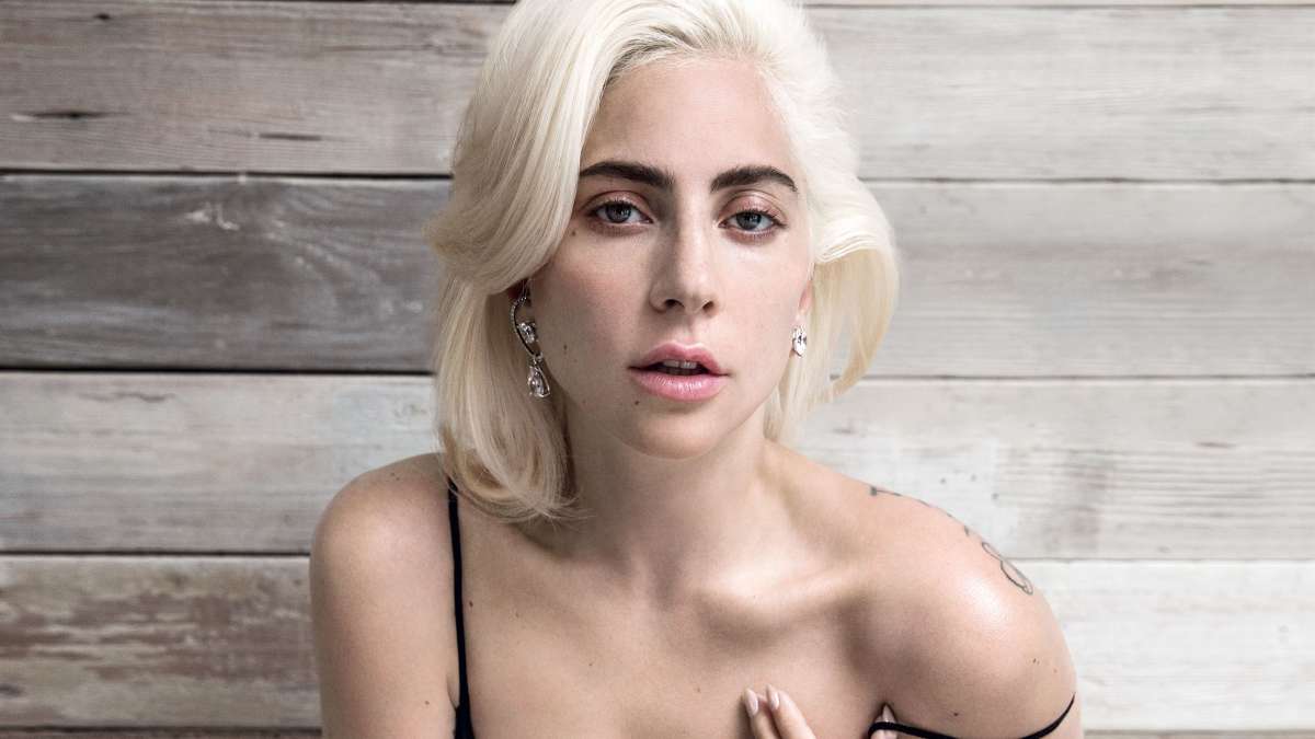 Lady Gaga shuns pregnancy rumours with new album announcement