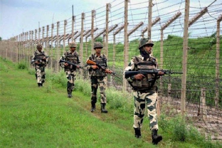 Indian Army destroys seven Pak military posts in retaliation to ceasefire violations; several casualties reported