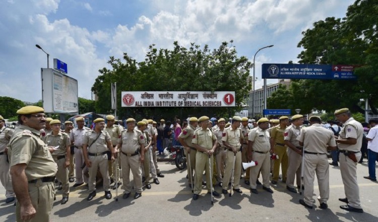 Delhi: Five arrested for molesting woman, assaulting her family members at AIIMS