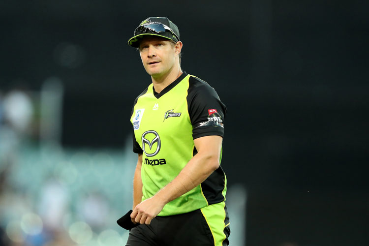 Sydney Thunder all-rounder Shane Watson announces retirement from BBL