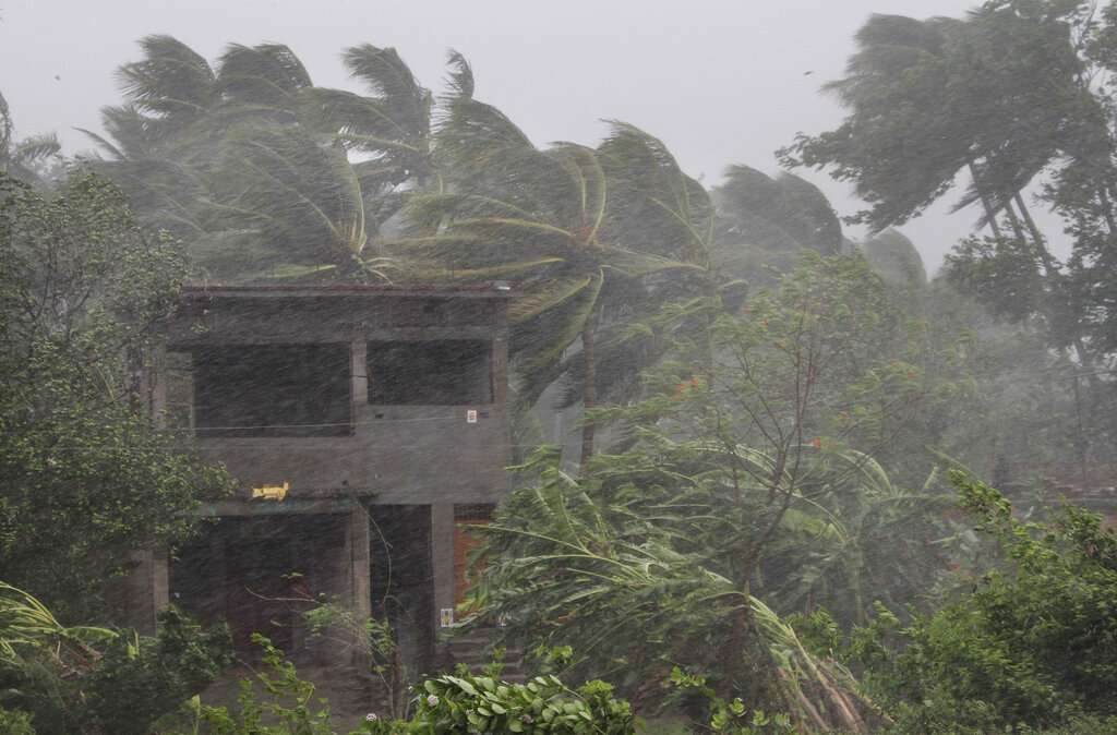 Cyclone Fani, a Category 5 hurricane, makes landfall: A million evacuated | Highlights