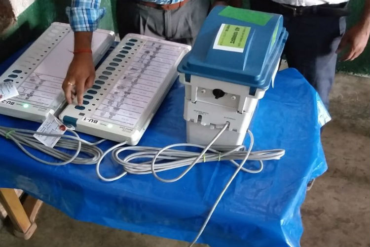 EVM glitches reported in several areas in Delhi