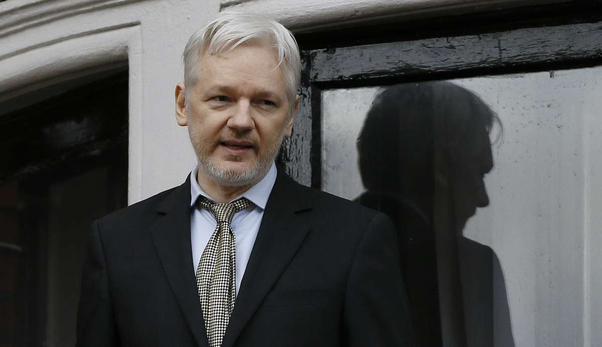 WikiLeaks founder Julian Assange jailed for 50 weeks for breaching UK bail in 2012