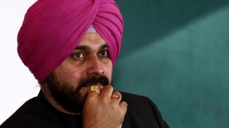 Twitterati press Sidhu to resign after Rahul Gandhi loses Amethi&nbsp;