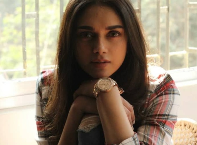 Aditi Rao Hydari Spills The Beans About Her First Intimate Scene And Failed Marriage Celebrities News India Tv