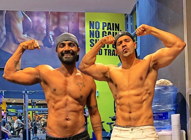 Shraddha Kapoor&rsquo;s reaction to Varun Dhawan and Remo D&rsquo;Souza&rsquo;s abs picture