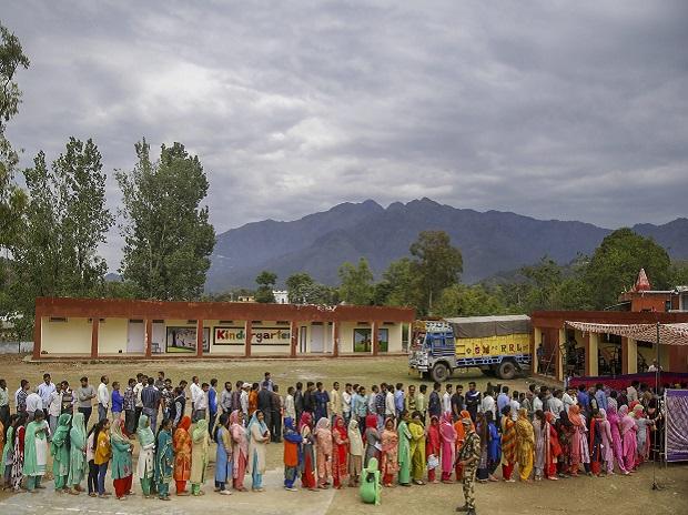 World's highest polling station records 53% voting in two hours