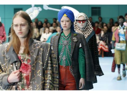 Gucci Models Wearing Turbans Fall 2018