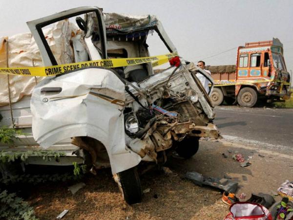 6 killed, 35 injured in accident in Hardoi