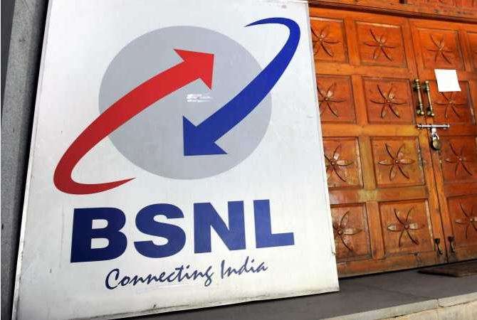 Congress slams government over BSNL MTNL losses – India TV